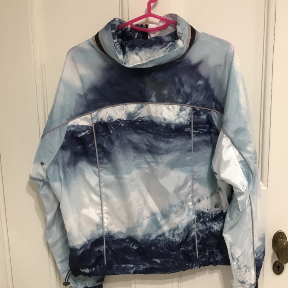 workout jacket - Picture 3 of 3